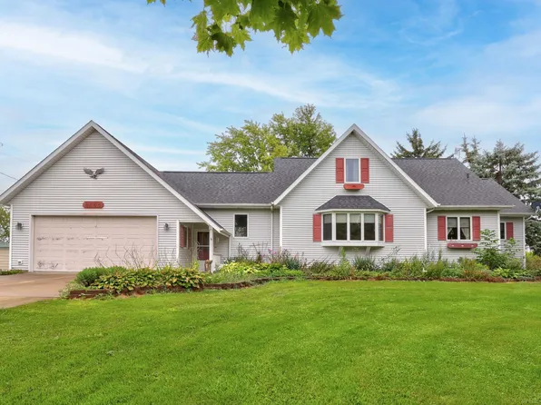 2855 S Bradleyville Rd, Reese, MI 48757