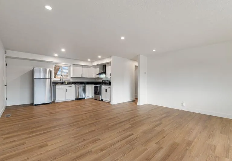 655 Walker Ave — Photo 4