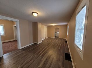 905 25th St, Des Moines, IA 50312