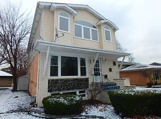 8351 Mansfield Ave, Burbank, IL