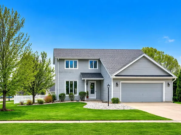 641 Small Farm ROAD, Mukwonago, WI 53149