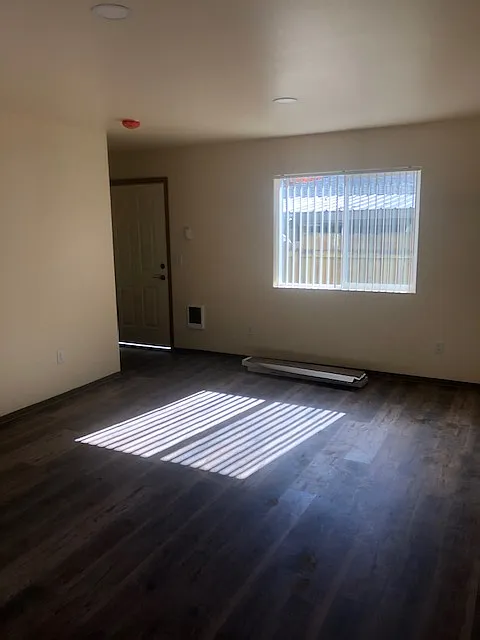 2 bed, 1000 sqft, $1,550 — Photo 3