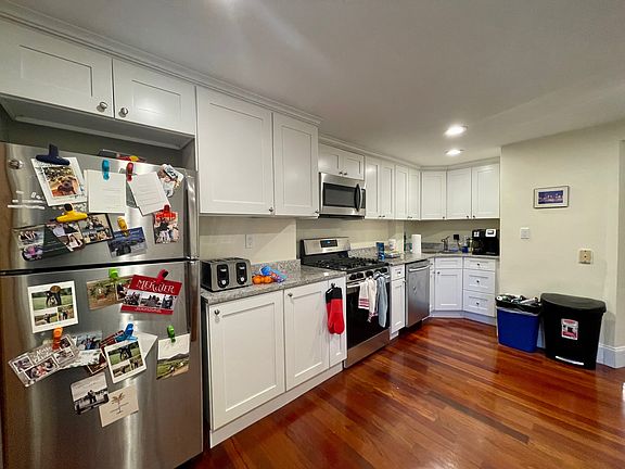 3rd image of 141 L St