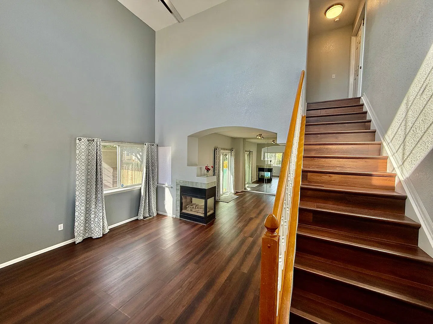 Beautiful 2 Bedroom Townhome- Minutes from Fort Carson — Photo 2