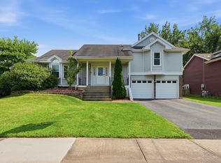 1885 Eastman Ln, Hanover Park, IL 60133
