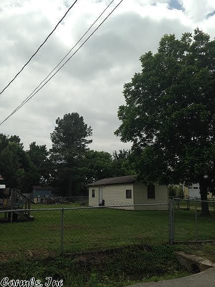 2nd image of 700 S 3rd Ave
