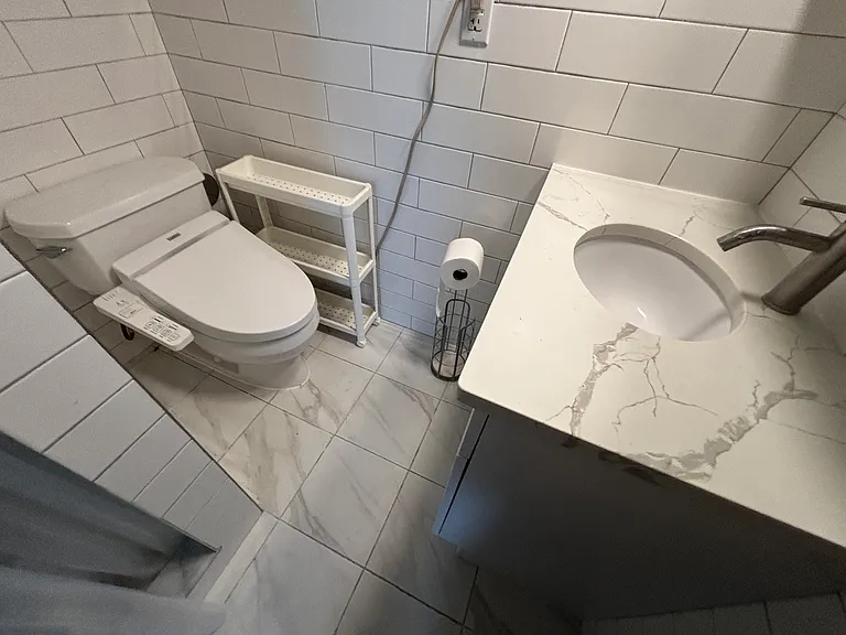 89 W Palisades Blvd #1 — Photo 15