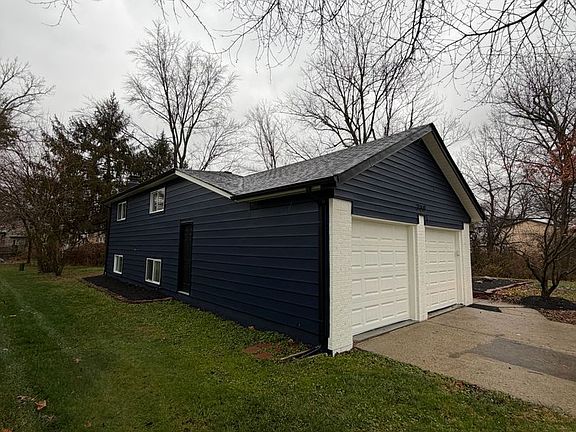 2nd image of 210 W Columbus St