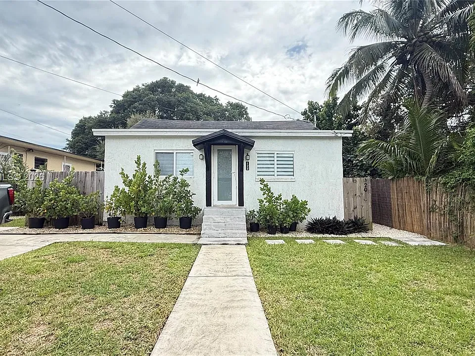 122 NW 51st St #122