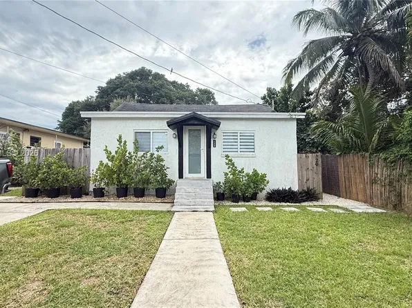 122 NW 51st St #122, Miami, FL 33127