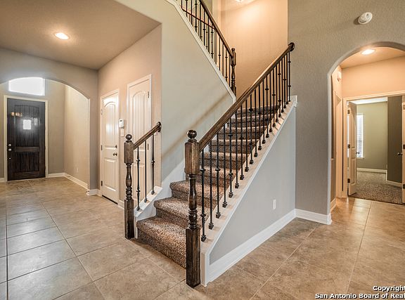 4th image of 12303 Merritt Villa