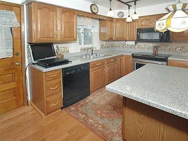 4th image of 106 Homer Dr