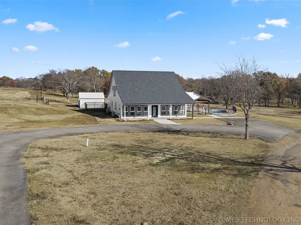 335 Travertine Dr, Ardmore, OK 73401