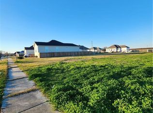 8329 Benjamin Dr, Chalmette, LA 70043