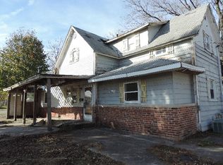 307 S Edwards St, Altamont, IL 62411