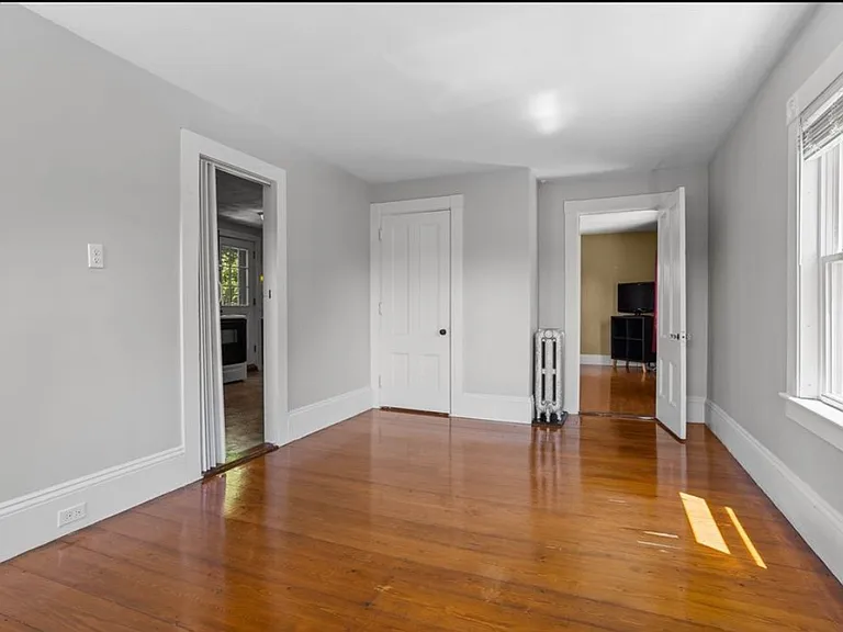 30 Auburn St #2 — Photo 4