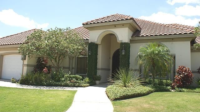 1st image of 2204 Red River Dr