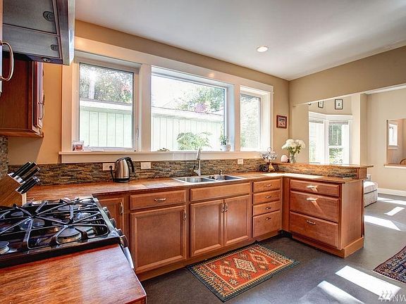 5th image of 720 N Garden St #B