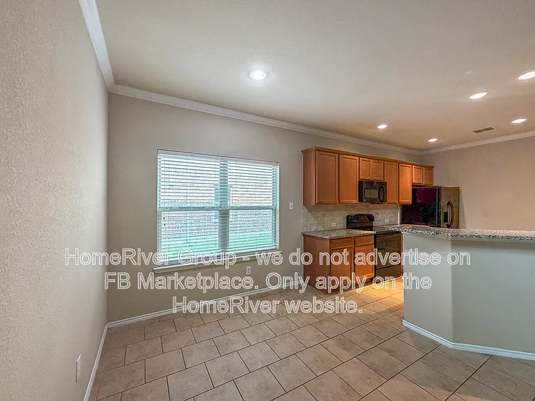 9201 Remington Dr — Photo 6