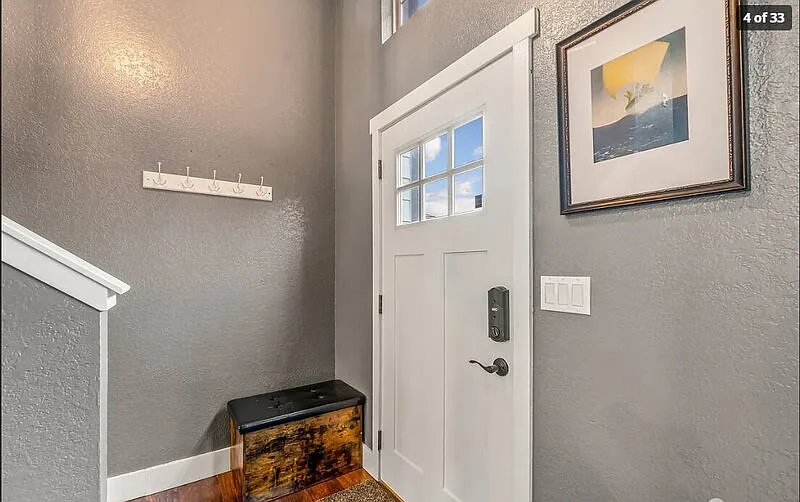 3 bed, 2.0 bath, 1400 sqft, $2,700 — Photo 4