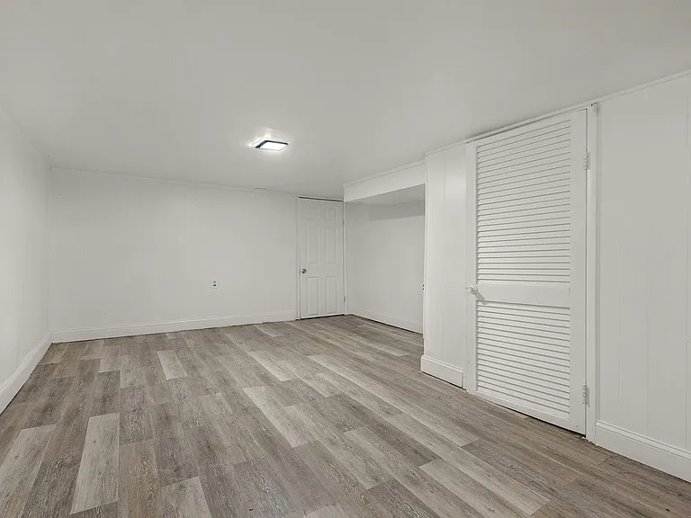 2335 Lauretta Ave — Photo 19