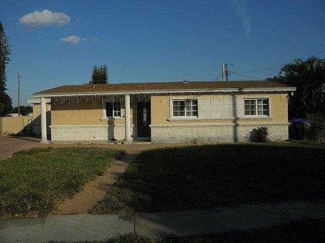 1st image of 351 NW 70th Way