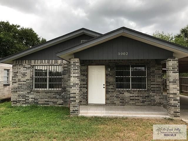 1st image of 3002 La Plaza Dr #24
