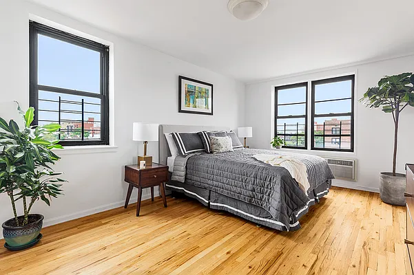 Sold by Compass | media 6