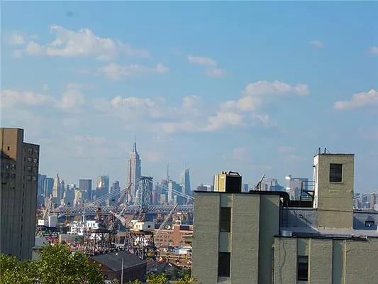 Rented by R New York | media 10