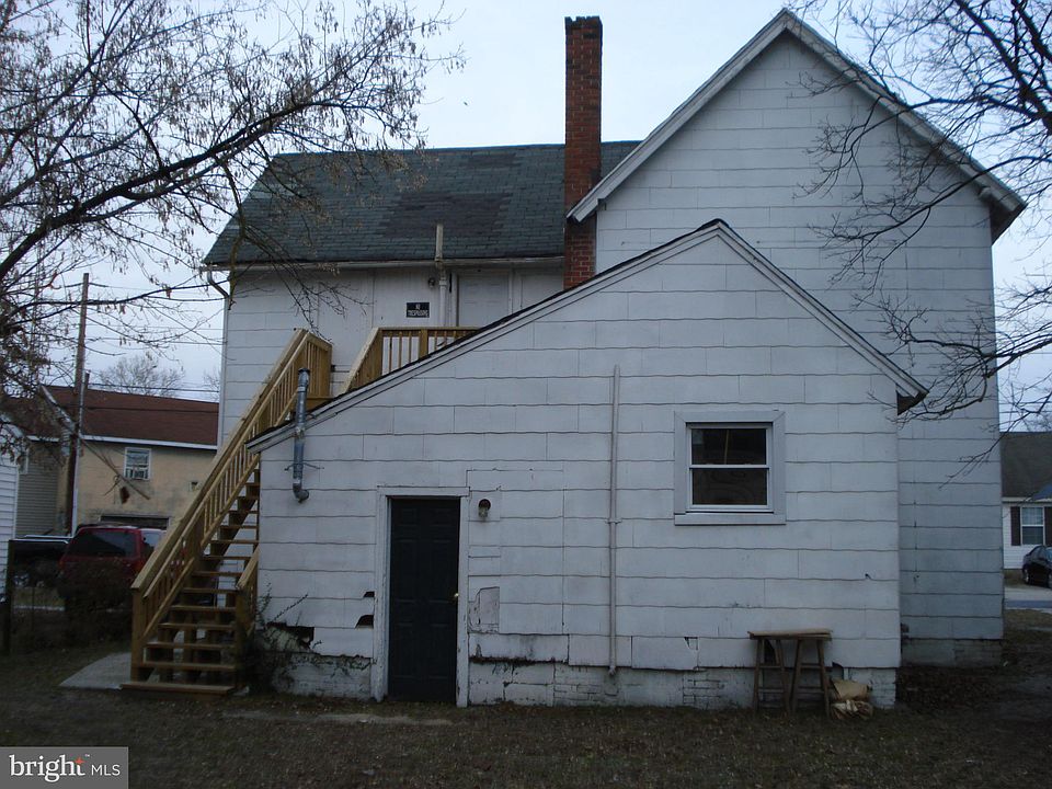 2nd image of 508 E Isabella St