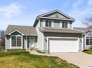 18648 Anne St, Omaha, NE 68135