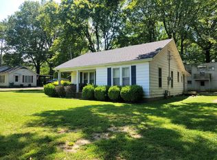 593 Chester Levee Rd, Jackson, TN 38301