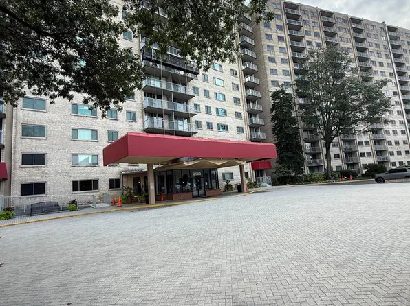 2500 N Van Dorn St APT 205, Alexandria, VA 22302