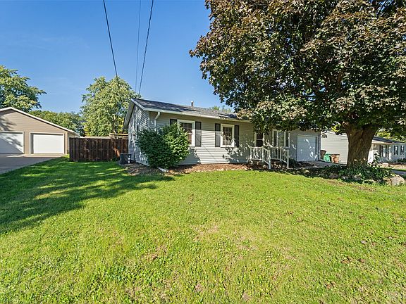 2nd image of 603 6th Street Pl SE