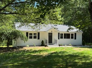 33 Williams Rd, Monroe, CT 06468