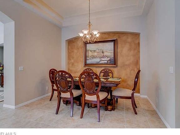 3rd image of 9286 Spanish Moss Way