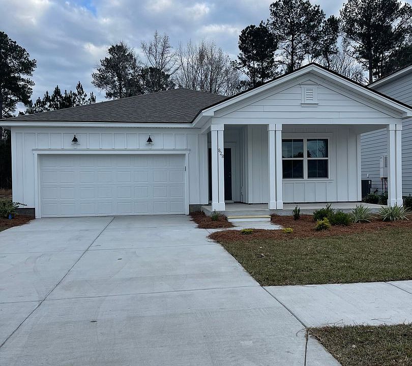 1st image of 828 Longleaf Dr
