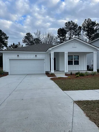 828 Longleaf Dr Photo 1