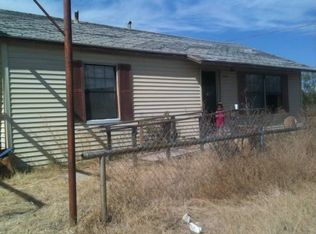 500 W 9th St, Mccamey, TX 79752