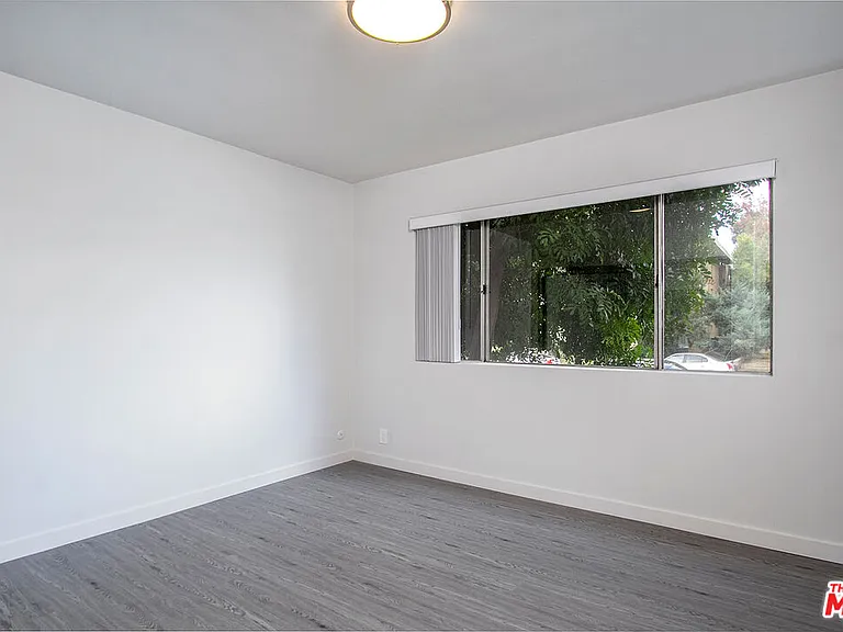 450 S Los Robles Ave #3 — Photo 9