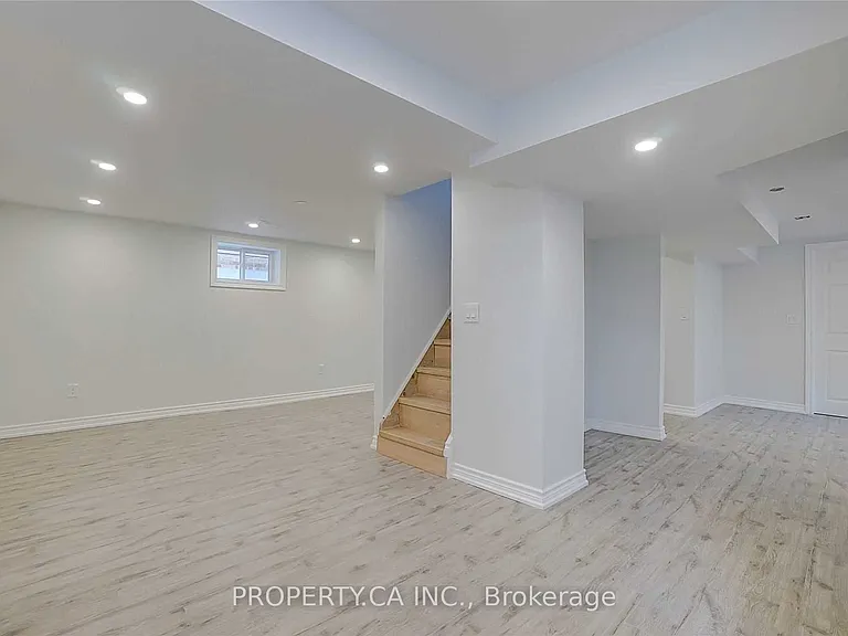 39 Farrell Ave — Photo 19