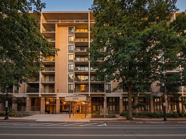 1255 New Hampshire Ave NW — Photo 59