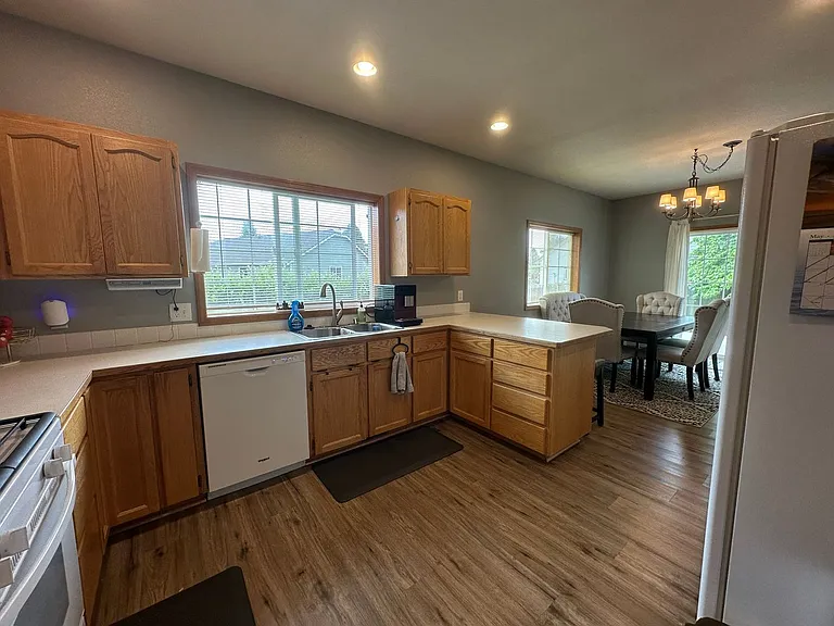 703 W Del Ray Dr — Photo 9