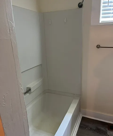 2160 Thompson Ave SE — Photo 9