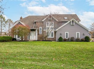10 Chestnut Cres, Rochester, NY 14624