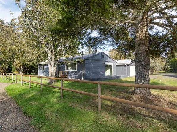 3272 NE Surf Ave, Lincoln City, OR 97367