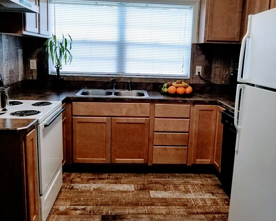 House - 1917 Hammerlin Ave - Kitchen