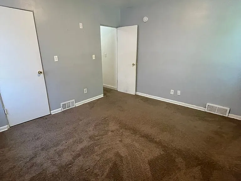 20806 Panama St — Photo 17
