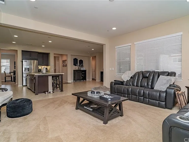 32561 Cherokee Rose St — Photo 19