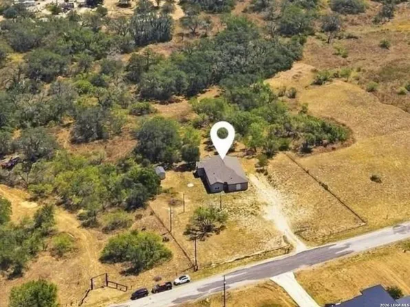 685 Clear Lake Loop, Poteet, TX 78065